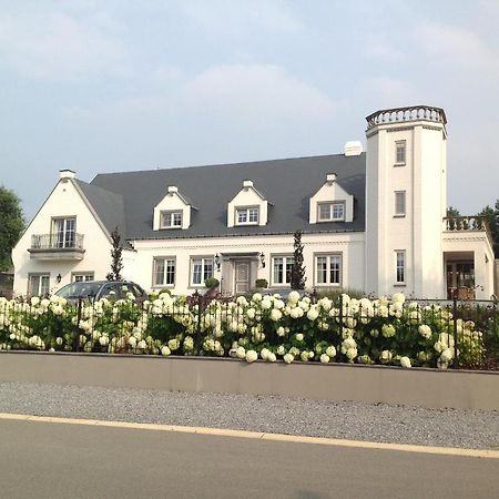B&B Villa Reynaert Opoeteren Exterior foto